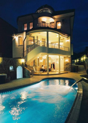 Freya SPA Apartments